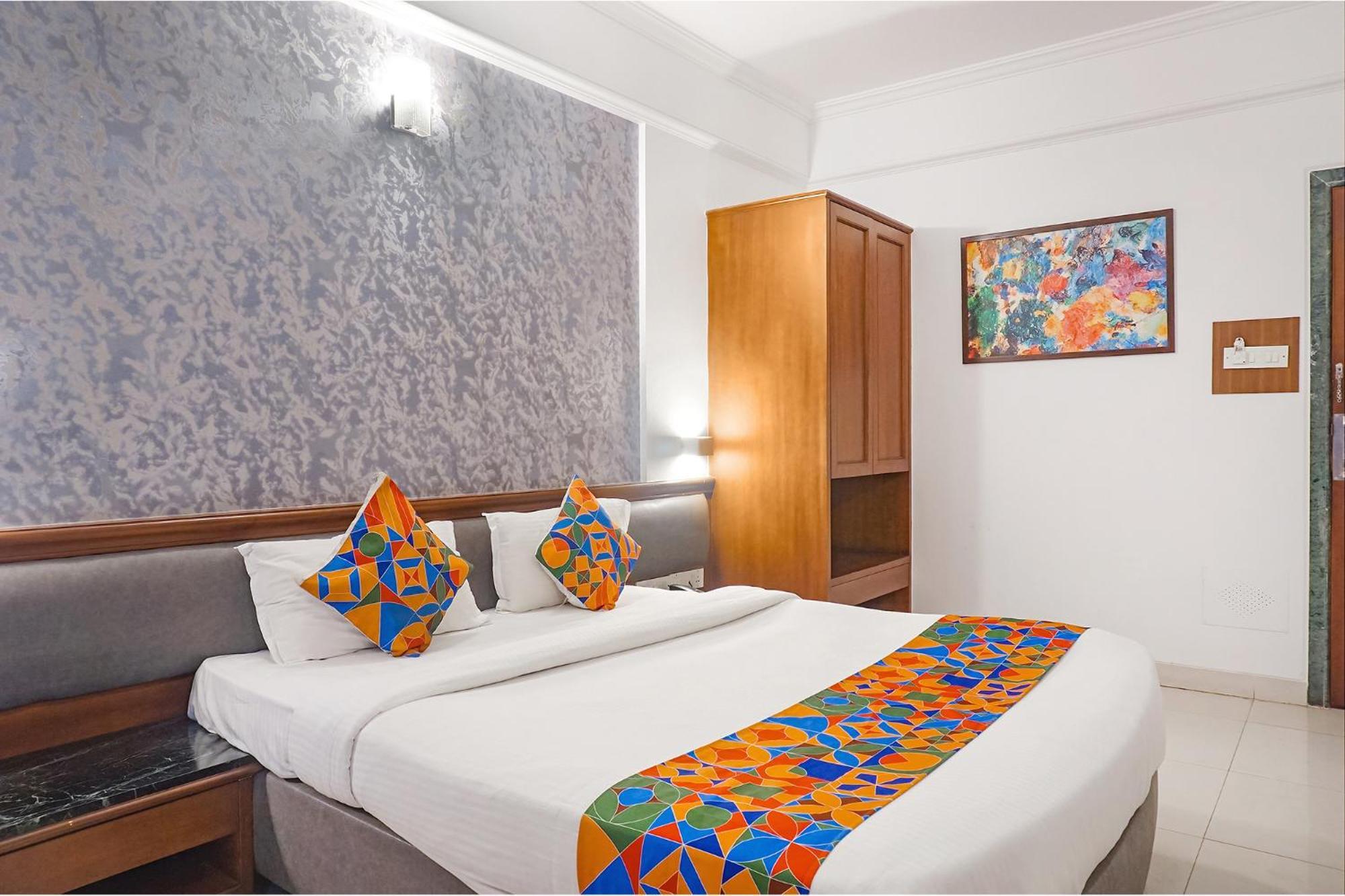 Fabhotel Prime Golden Emerald - Nr St Mary's Church Cni 4* Pune