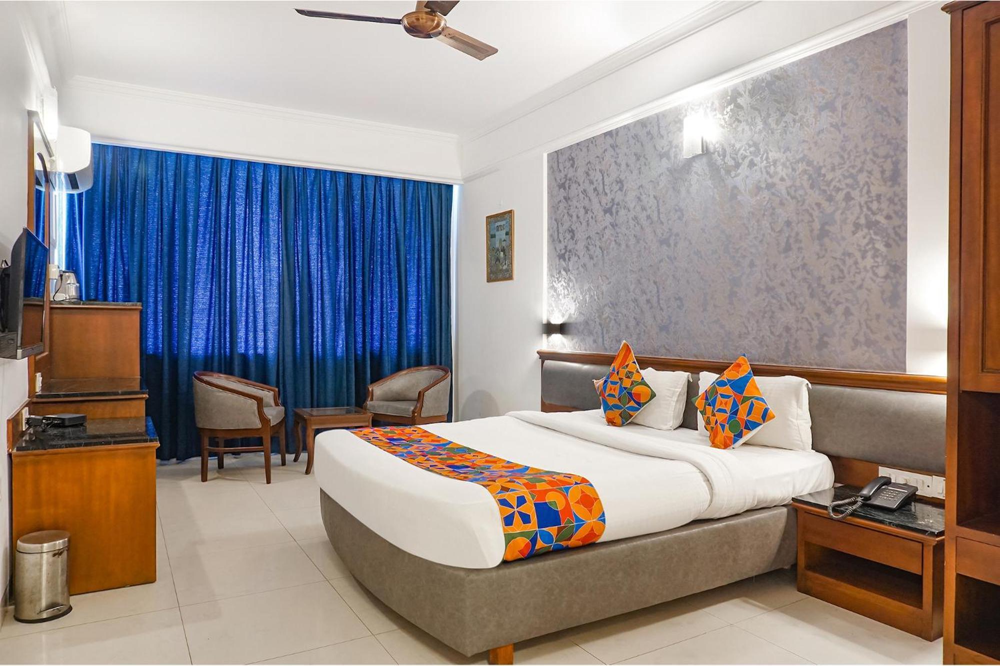 Fabhotel Prime Golden Emerald - Nr St Mary's Church Cni Hotel Pune