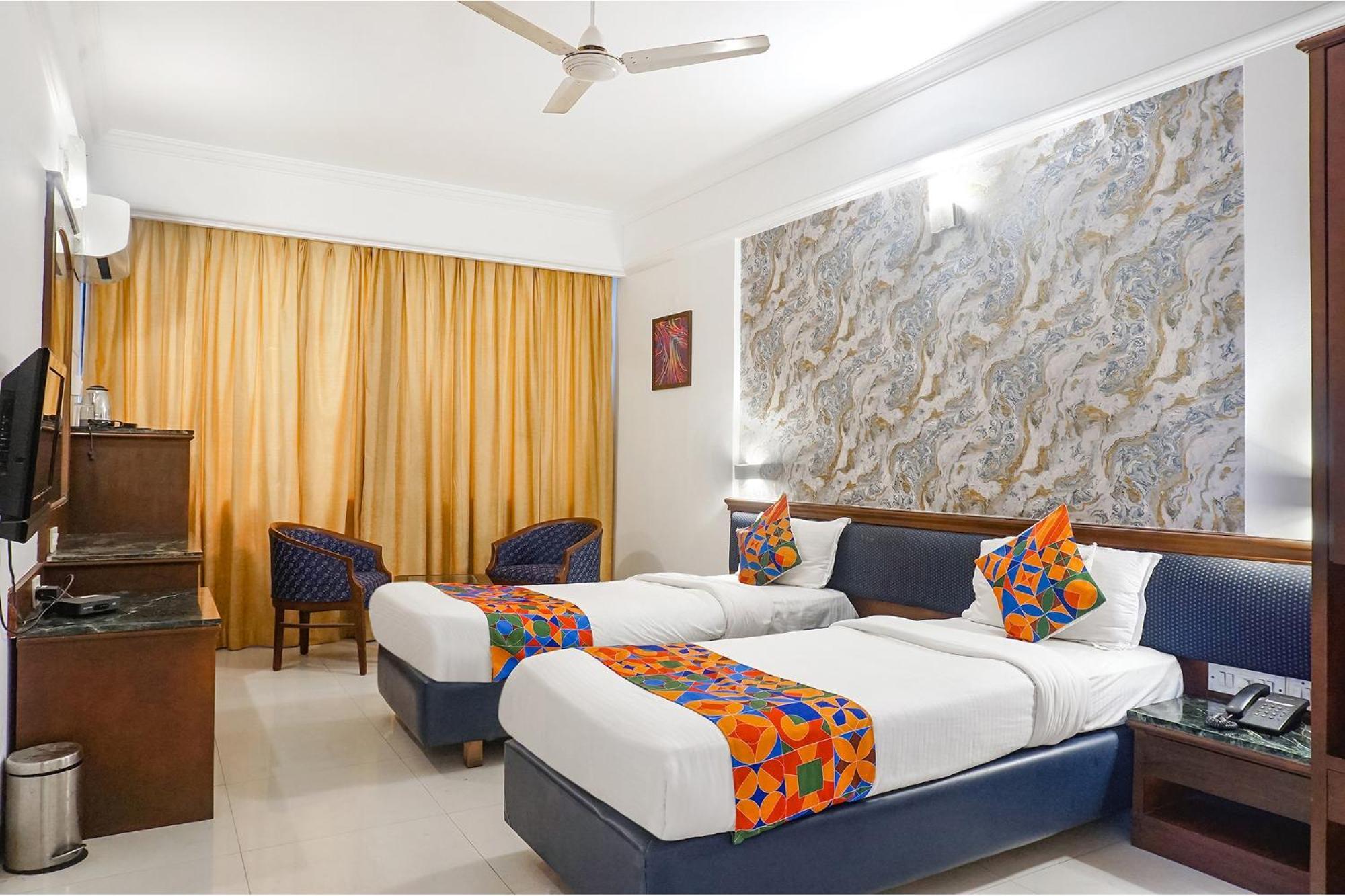 Fabhotel Prime Golden Emerald - Nr St Mary's Church Cni Hotel