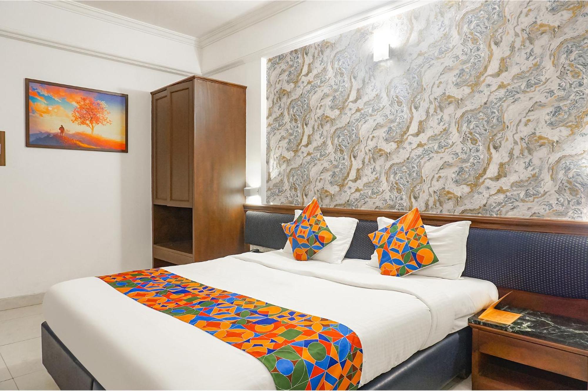 Fabhotel Prime Golden Emerald - Nr St Mary's Church Cni Pune